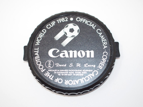 Canon 52mm front lens - front, cap
